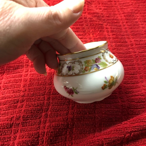 1930’s Bavaria Schumann Dresden Flower creamer and sugar bowl with lid. - Picture 5 of 12